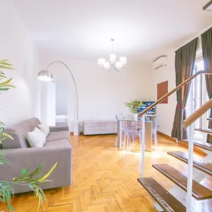 Penthouse In The Heart Of The Center , Rome Italy